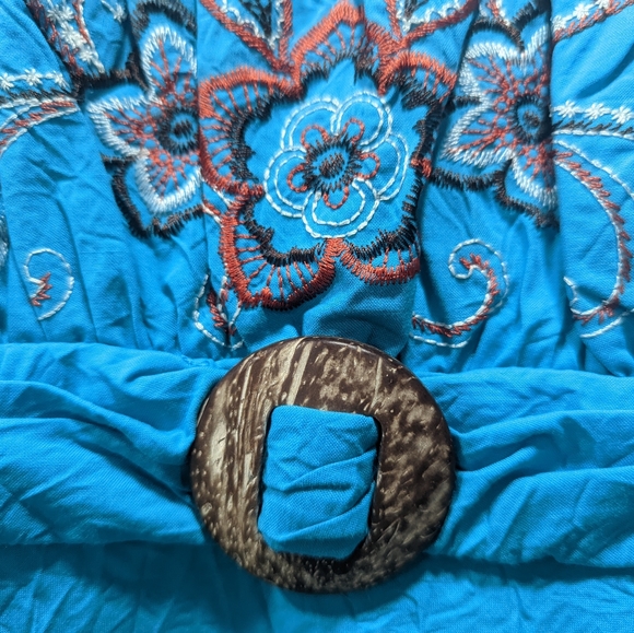 Embroidered Top - Picture 5 of 6